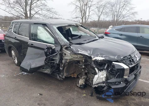 2023 Mitsubishi Outlander Es 2.5 S-Awc z USA, uszkodzony, nr VIN JA4J4TA81PZ060898